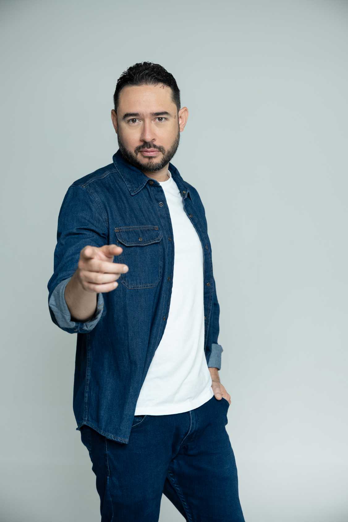 Fausto Cogollo, Actor, Voice Over, Stand Up Comedy_